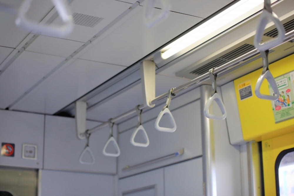 電車の吊り革