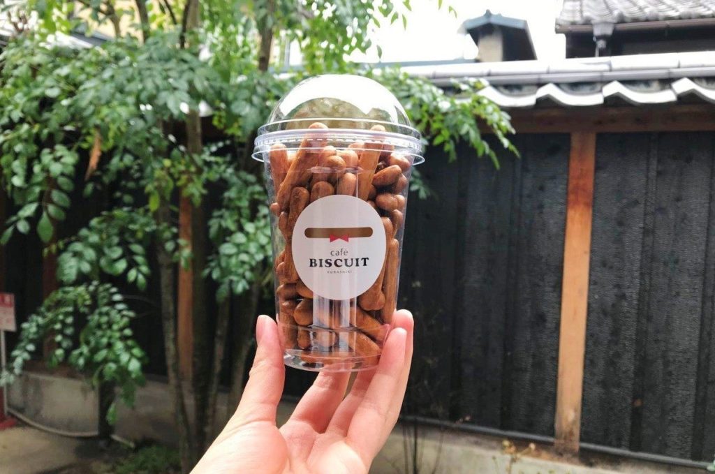 カフェビスキュイのキャラメルシガー