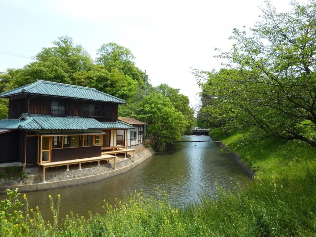 水辺のカフェ三宅商店
