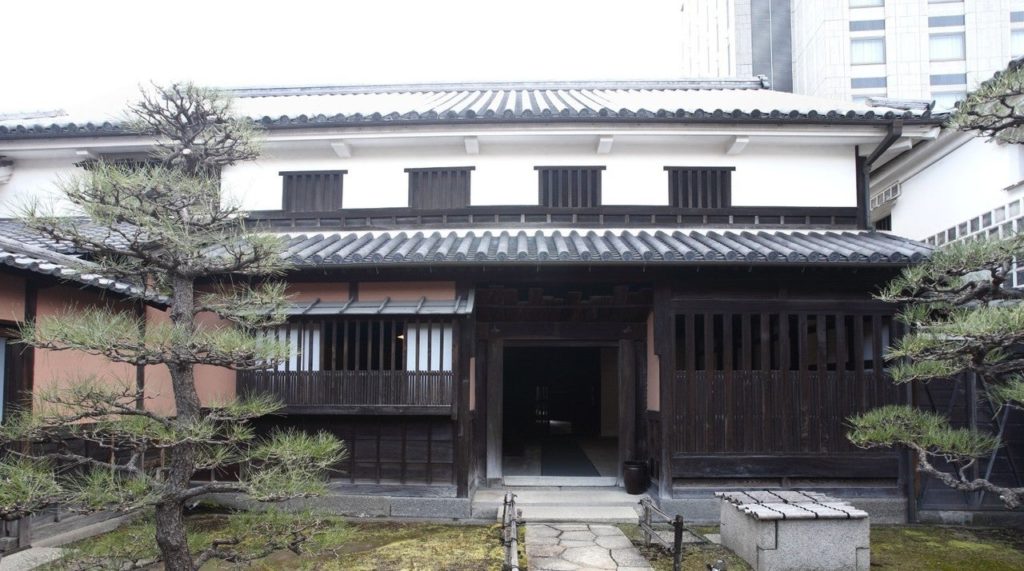 地酒屋JIZAKEYA