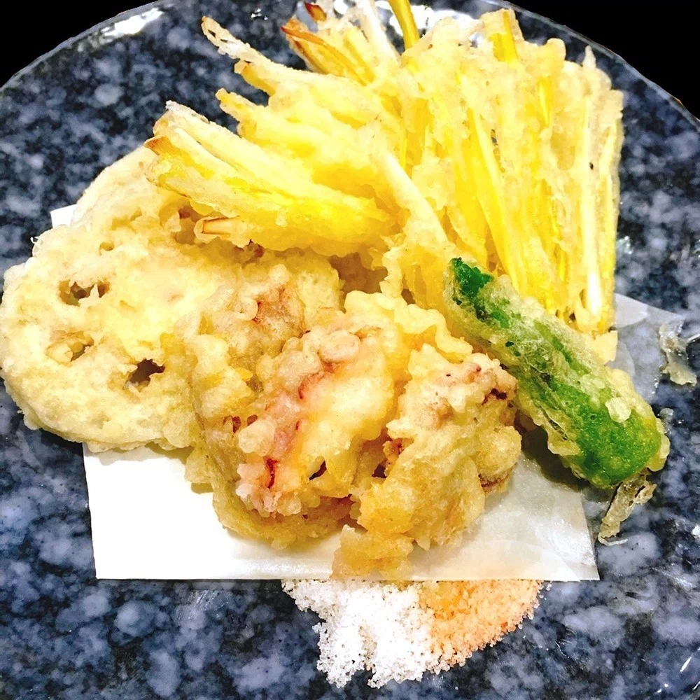 『馳走屋 菜乃花』さんの天ぷらの盛り合わせ