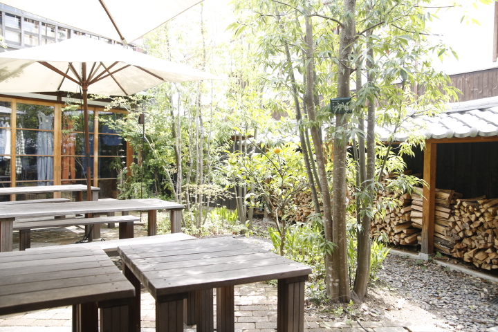 倉敷美観地区・コノフォレスタの外観、中庭